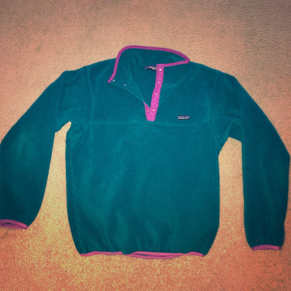 Green and purple Patagonia sweatshirt